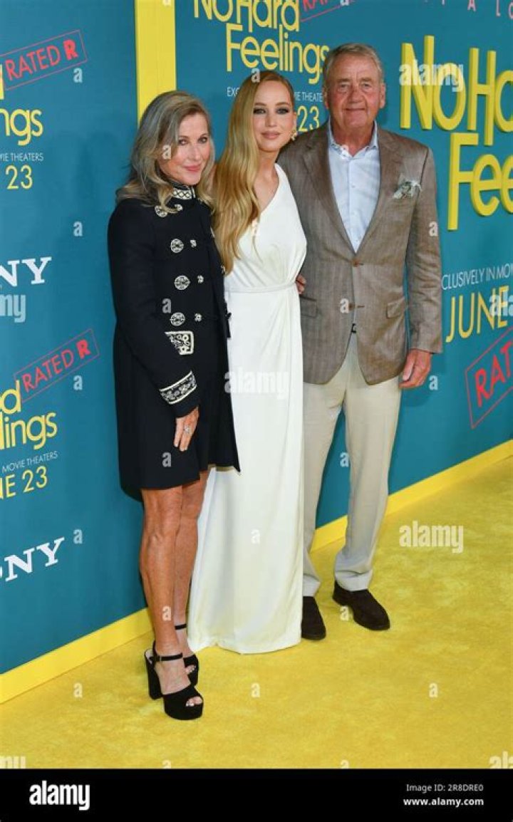 An Inside Look Into The Lives Of Becky And Travis Renner