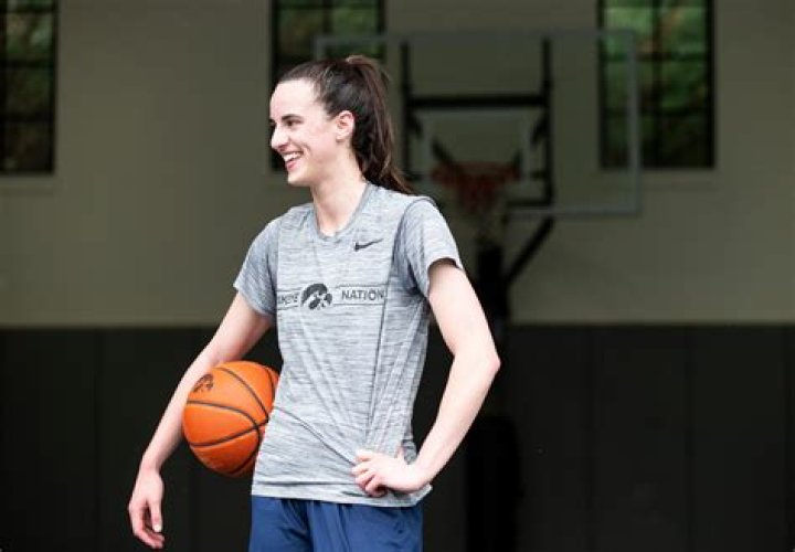 Caitlin Clark's Height: Standing Tall As A Basketball Phenom
