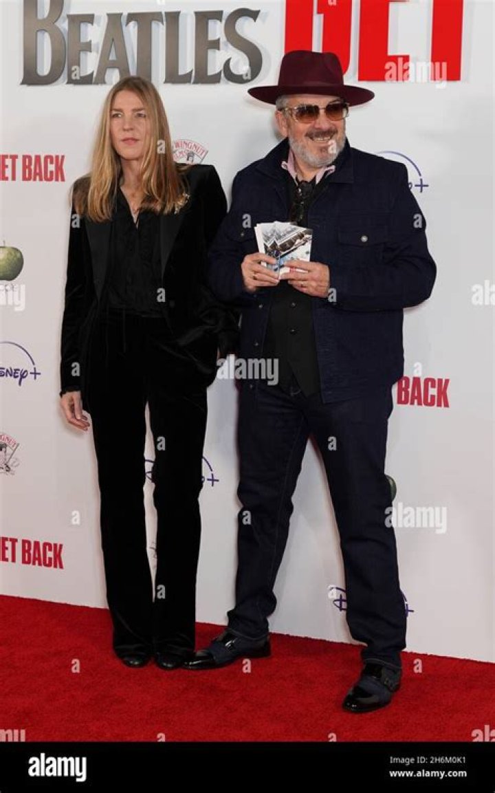 Couple Comparison - Diana Krall and Elvis Costello ·