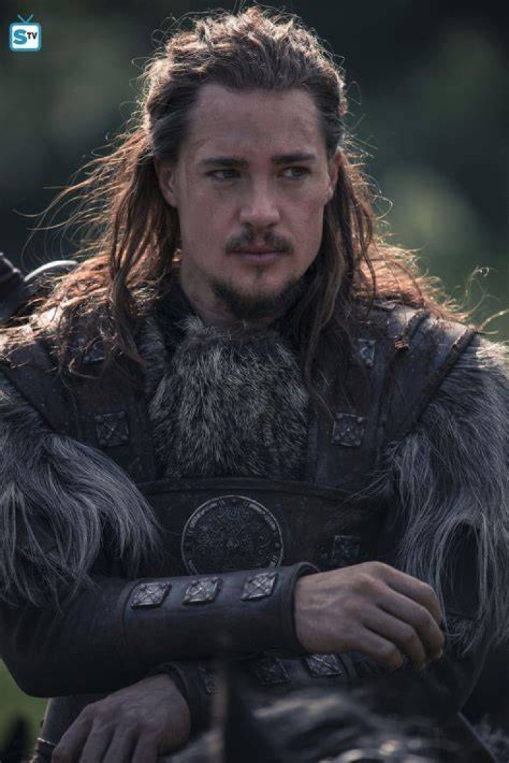 Does Uhtred ever reclaim Bebbanburg?