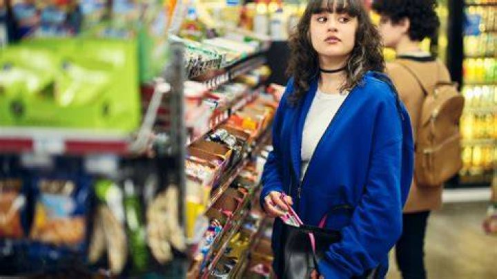 How do stores find shoplifters?