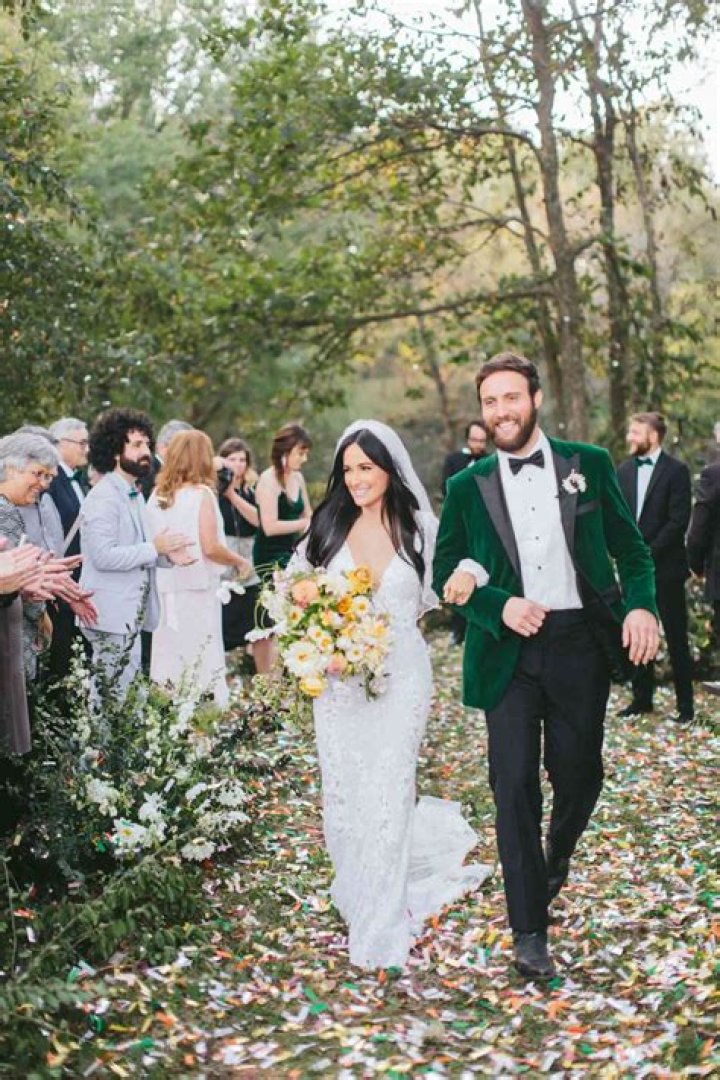 Is Kacey Musgraves Married? Find The Answer Here