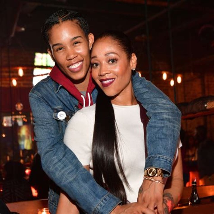 Tamera Young Relationships