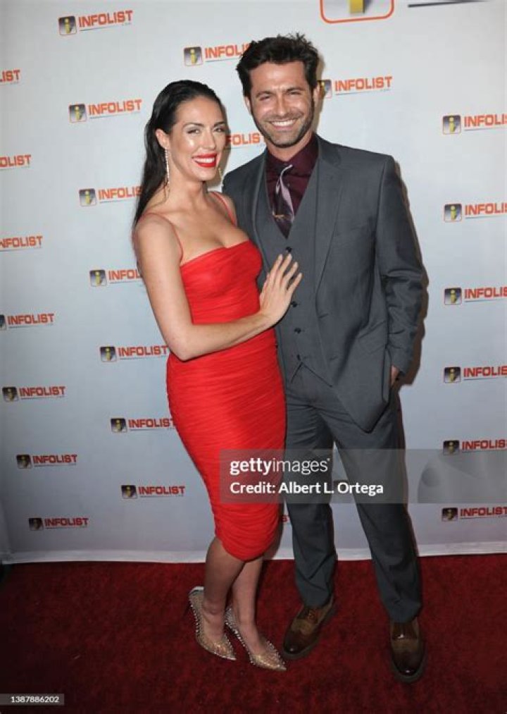 Taylor Watson And Jonathan Stoddard