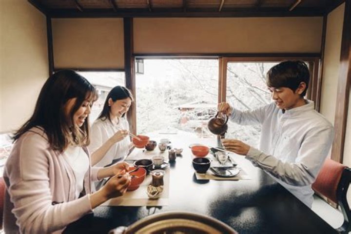 What do Japanese drink with dinner?