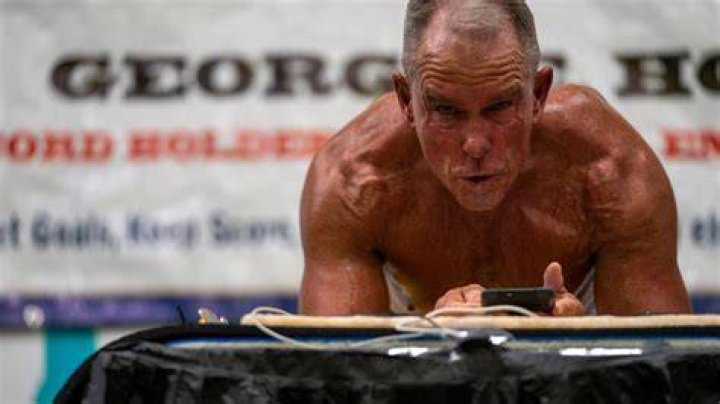 What is the longest plank ever held?