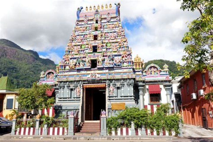 What religion is Seychelles?