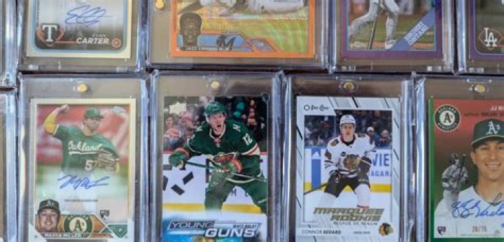 What to look for when buying sports cards?
