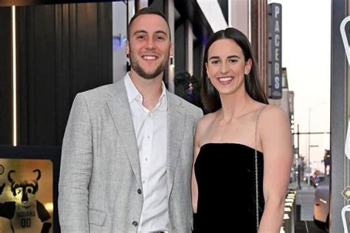 Who is Jessica-Rose Clark Dating Now ·