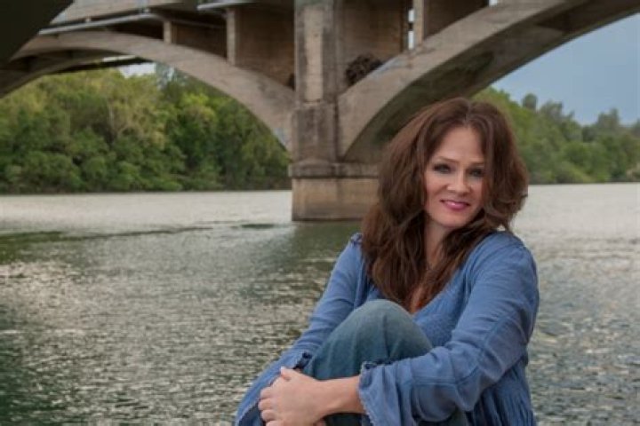 Who Is Sarah Jarosz, The Wife Of Country Music Star Sturgill Simpson?