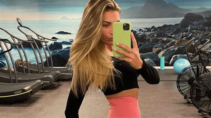 Who is Zara McDermott personal trainer?